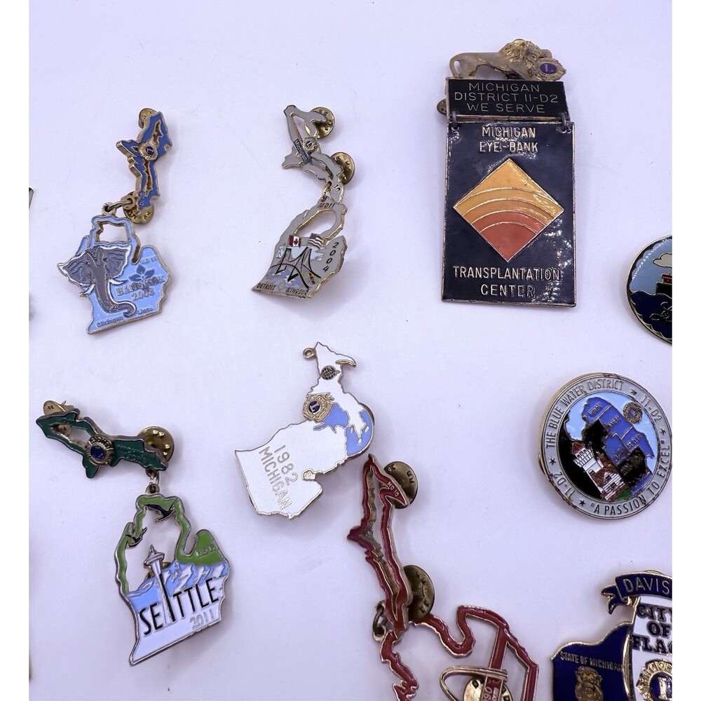 LIONS Club of Michigan Area Vest Lapel Pins Lot of 15 Some Vintage - Picture 5 of 9